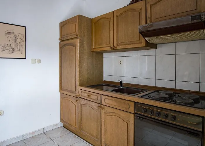 Neno Apartment *