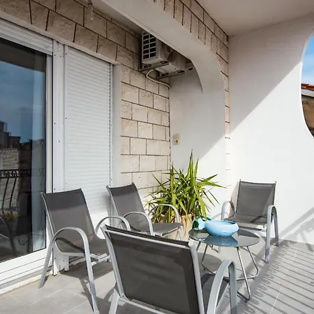 Neno Apartment Dugi Rat