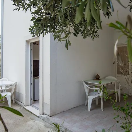 Neno Apartment