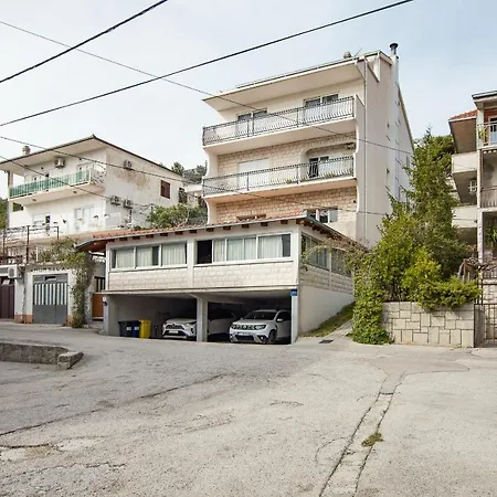 Neno Apartment Dugi Rat